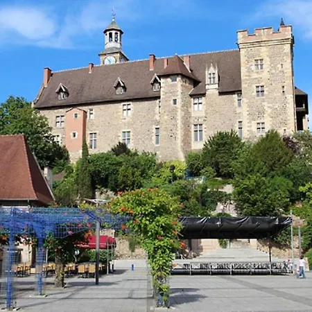With One Bedroom In Nerislesbains With Wifi Lägenhet Néris-les-Bains